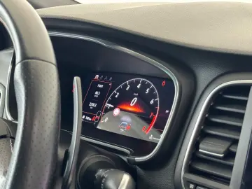 Megane R.S.  BOSE ACC R.S. Monitor 1.Hand