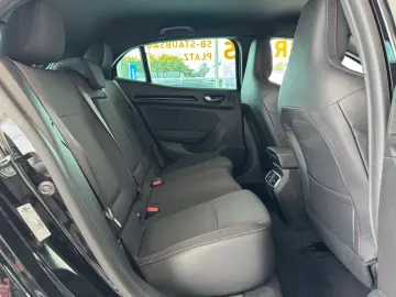 Megane R.S.  BOSE ACC R.S. Monitor 1.Hand