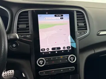 Megane R.S.  BOSE ACC R.S. Monitor 1.Hand