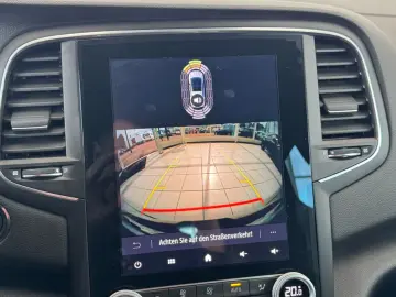 Megane R.S.  BOSE ACC R.S. Monitor 1.Hand