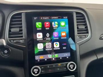 Megane R.S.  BOSE ACC R.S. Monitor 1.Hand