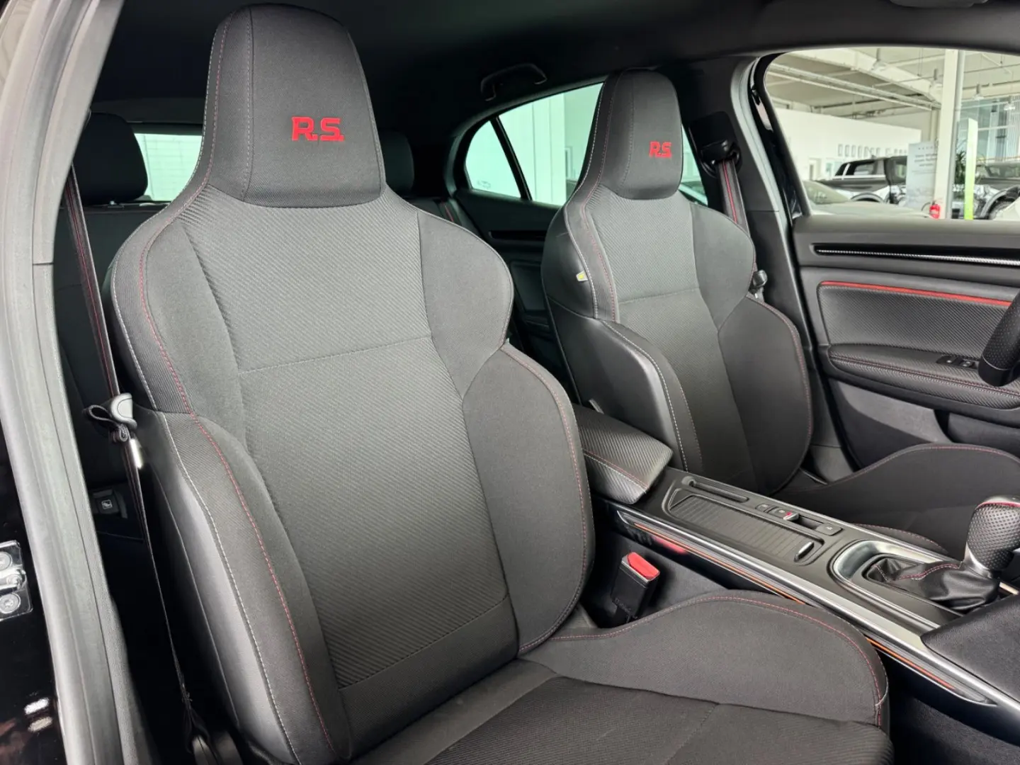 Megane R.S.  BOSE ACC R.S. Monitor 1.Hand