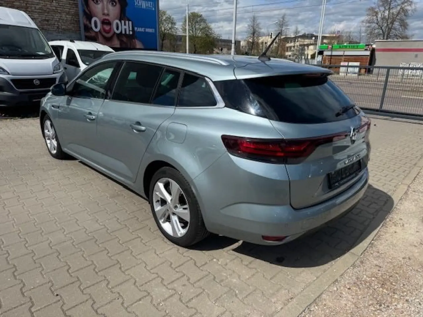 Megane IV Pług-In 160 Grandtour Zen Hybrid LED