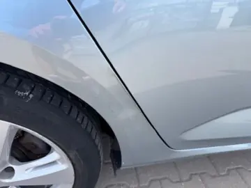 Megane IV Pług-In 160 Grandtour Zen Hybrid LED