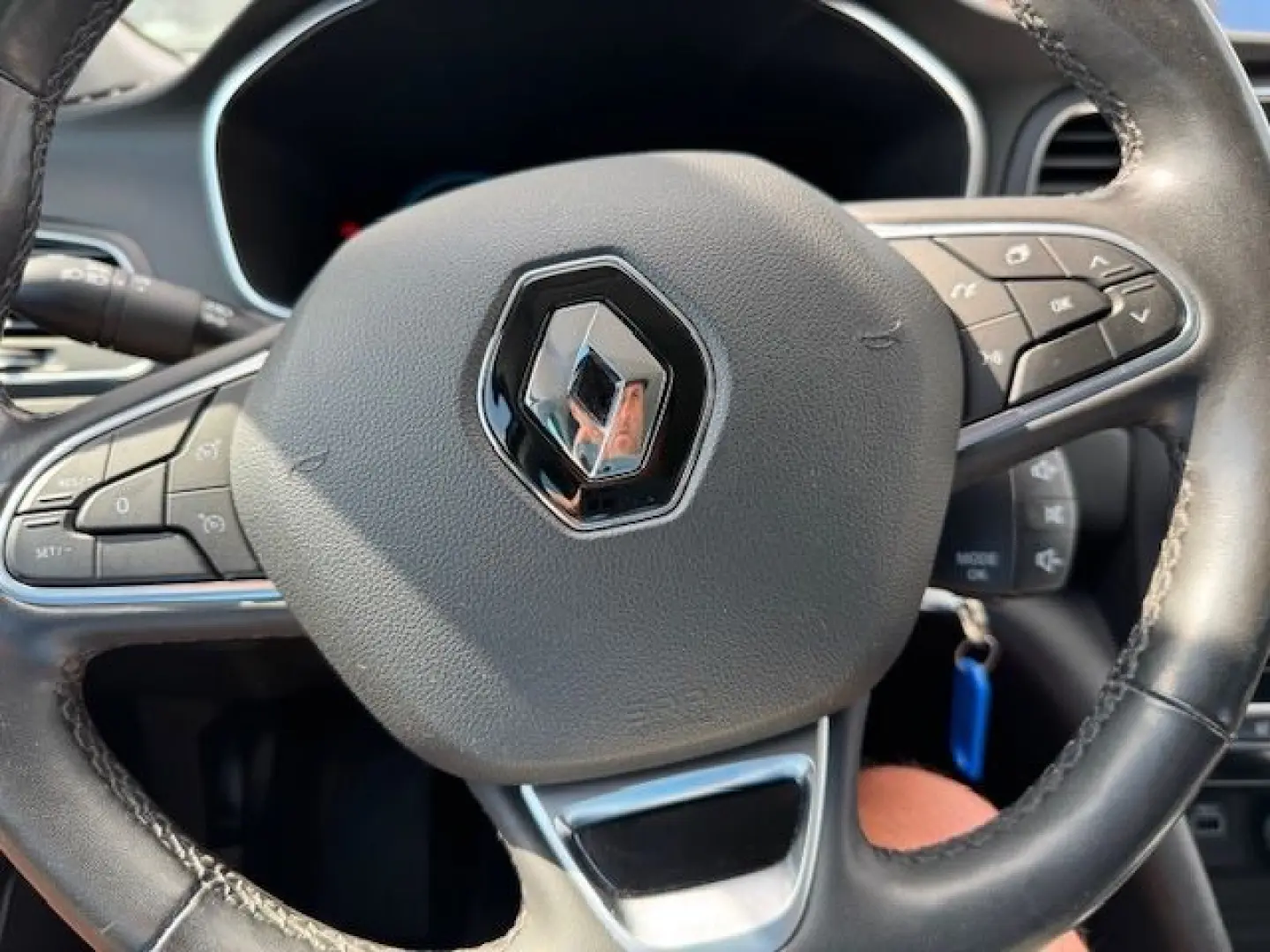 Megane IV Pług-In 160 Grandtour Zen Hybrid LED
