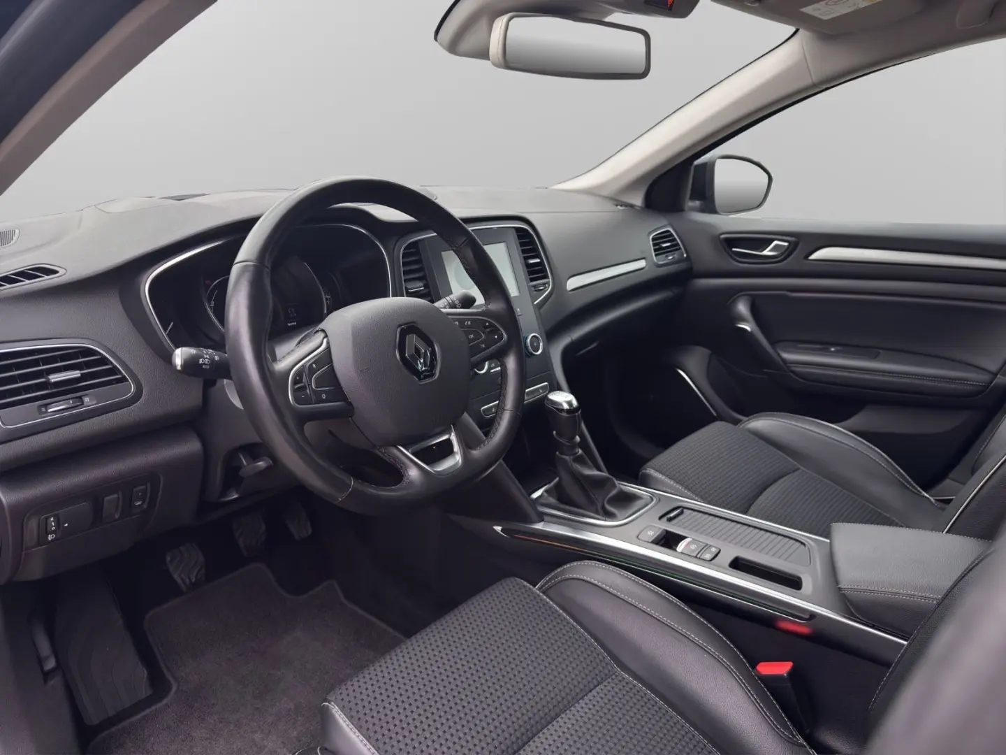 Megane TCe 140 GPF BOSE EDITION  HUD LED LNKRDHZ