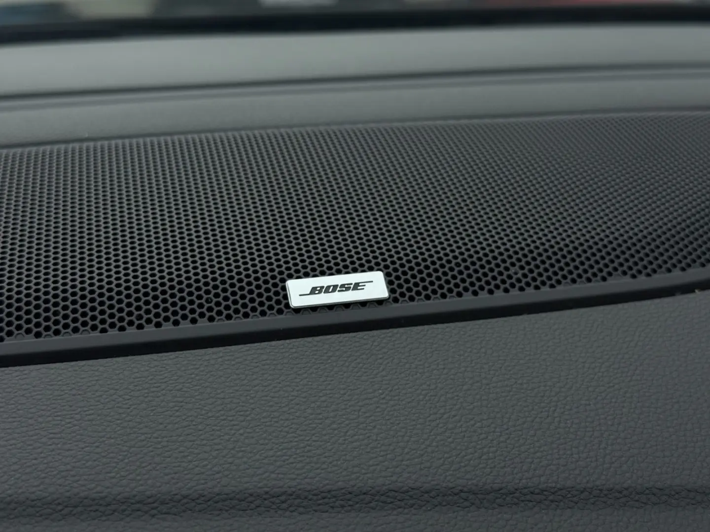 Megane TCe 140 GPF BOSE EDITION  HUD LED LNKRDHZ