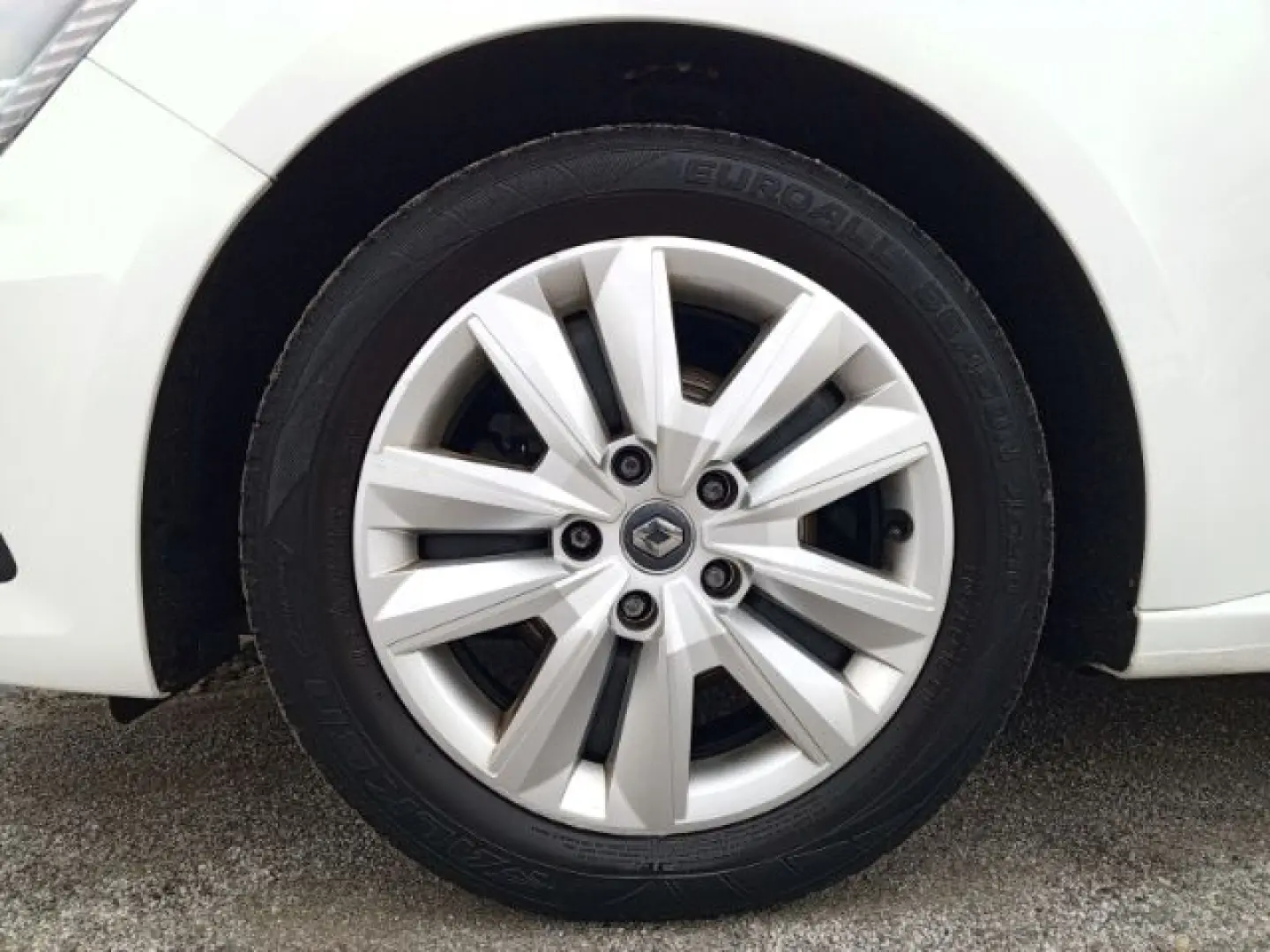 Megane IV Grandtour Zen 1.3 TCe 140 EDC EU6d