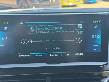 3008 Hybrid 225 e-EAT8 Roadtrip