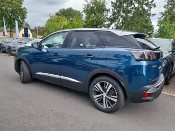 3008 Hybrid 225 Allure