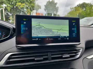 3008 Hybrid 225 Allure