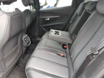 3008 Hybrid 225 Allure