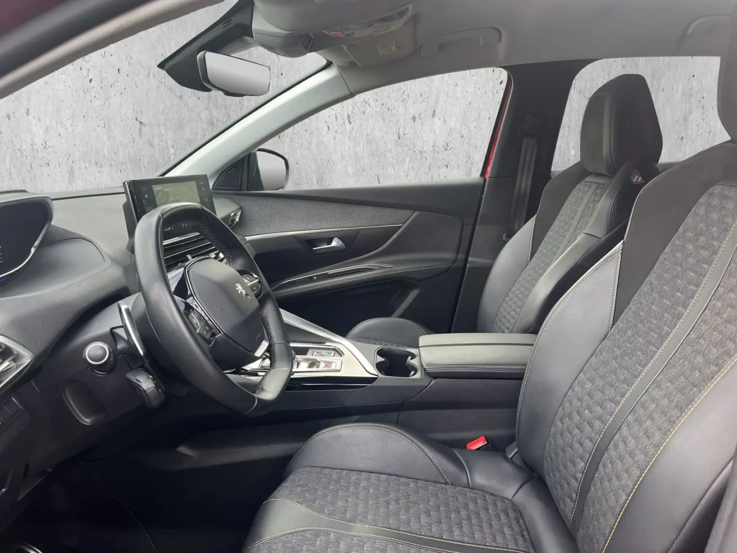 3008 Roadtrip Hybrid 225 Navi RFK SHZ