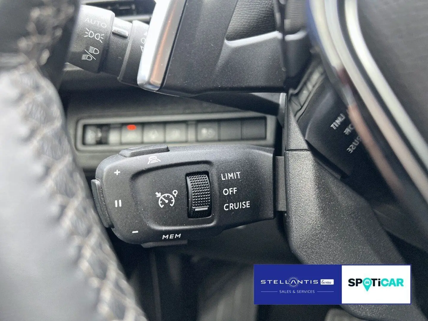 3008 Hybrid 225 (Plug-In) Allure Pack (EURO 6d)
