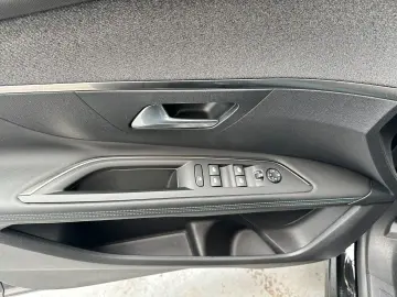 3008 Allure Pack Plug-in Scheckheft Led