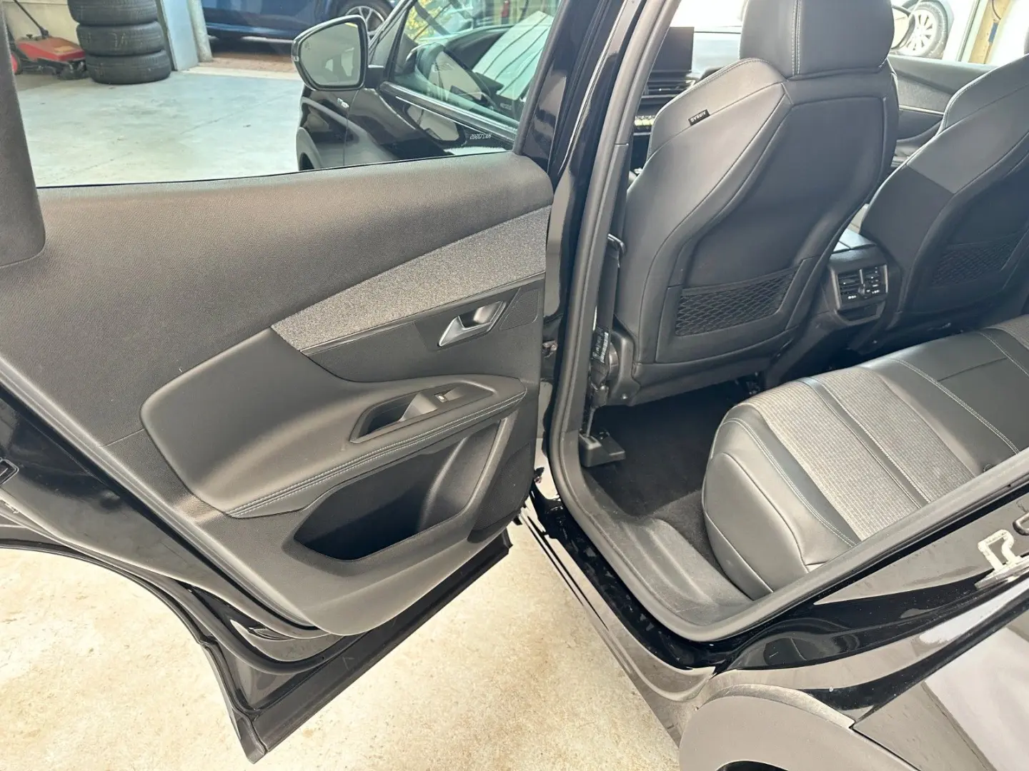 3008 Allure Pack Plug-in Scheckheft Led