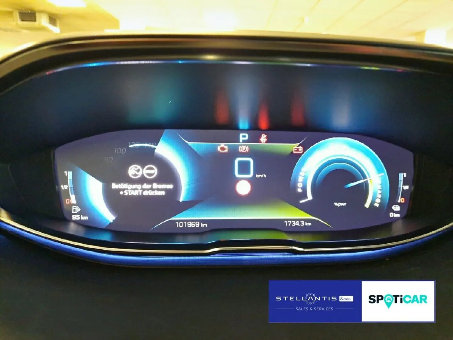 3008 Allure Pack Hybrid 225 Automatik  Navi  SHZ