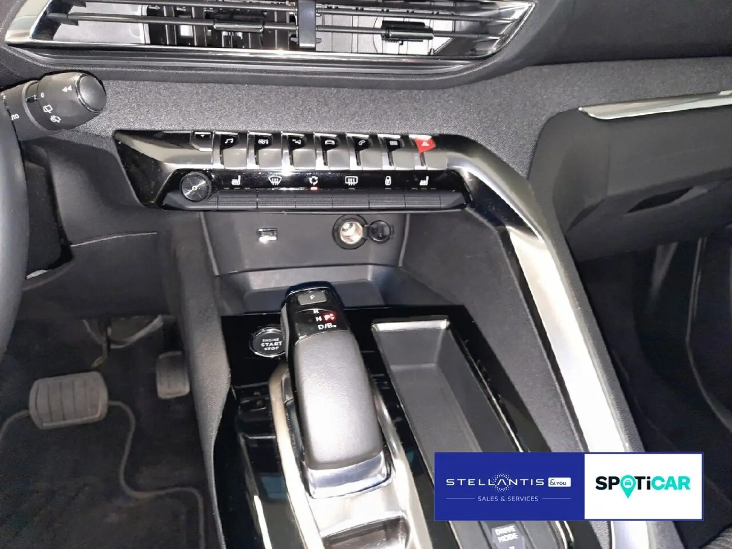 3008 Allure Pack Hybrid 225 Automatik  Navi  SHZ
