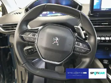 3008 Allure Pack Hybrid 225 Automatik  Navi  SHZ