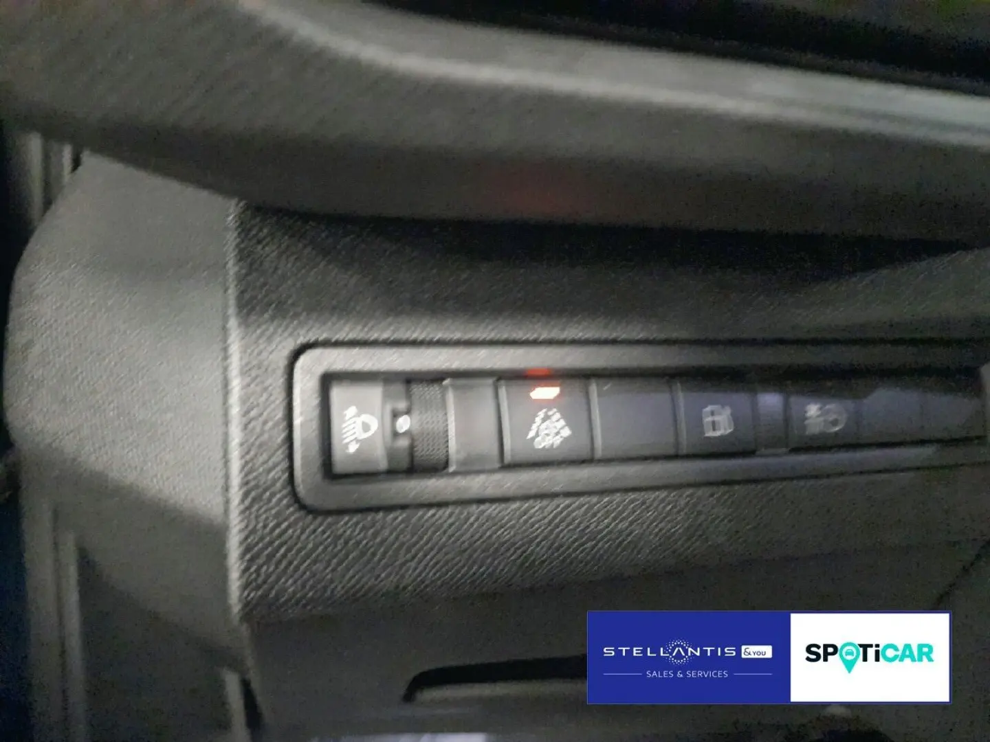 3008 Allure Pack Hybrid 225 Automatik  Navi  SHZ