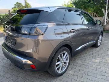 3008 Hybrid 225 Allure