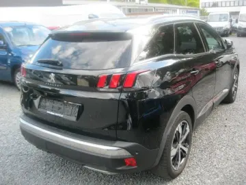 3008Benzin  Hybrid4 300 GT
