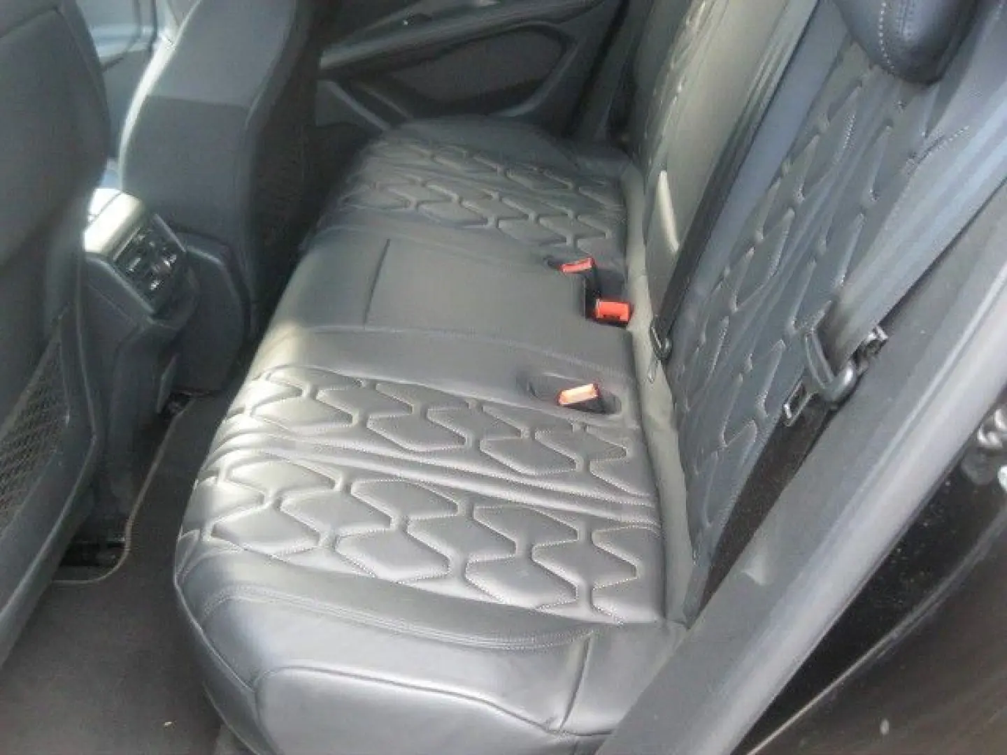 3008Benzin  Hybrid4 300 GT