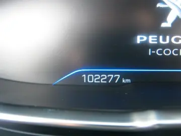 3008Benzin  Hybrid4 300 GT