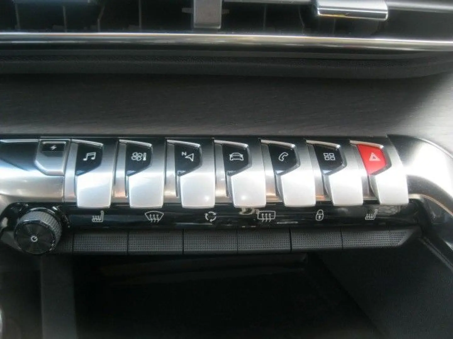 3008Benzin  Hybrid4 300 GT