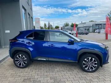 Yaris Cross Hybrid Team D 1.Hand AHK abn. PDCv h