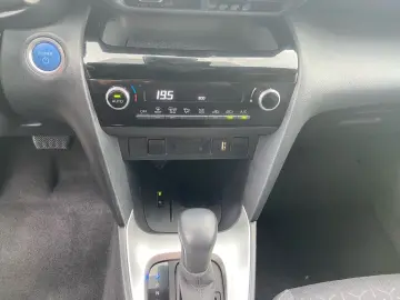 Yaris Cross Hybrid Team D 1.Hand AHK abn. PDCv h