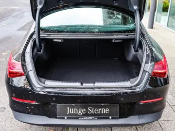CLA 180 Coupé Advanced Spiegelpaket Kamera