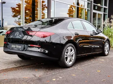 CLA 180 Coupé Advanced Spiegelpaket Kamera
