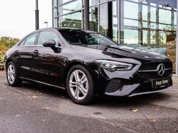 CLA 180 Coupé Advanced Spiegelpaket Kamera