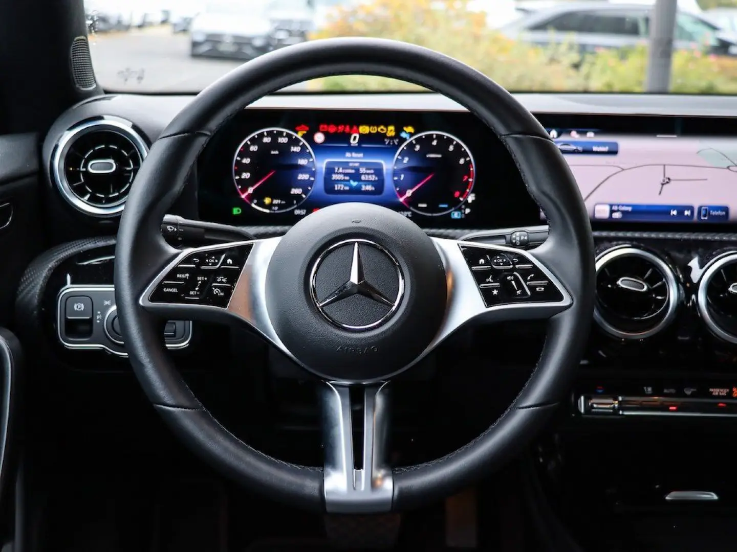 CLA 180 Coupé Advanced Spiegelpaket Kamera