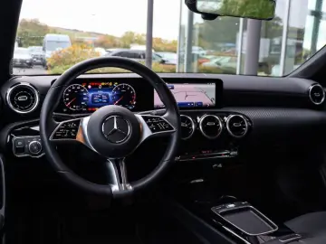 CLA 180 Coupé Advanced Spiegelpaket Kamera