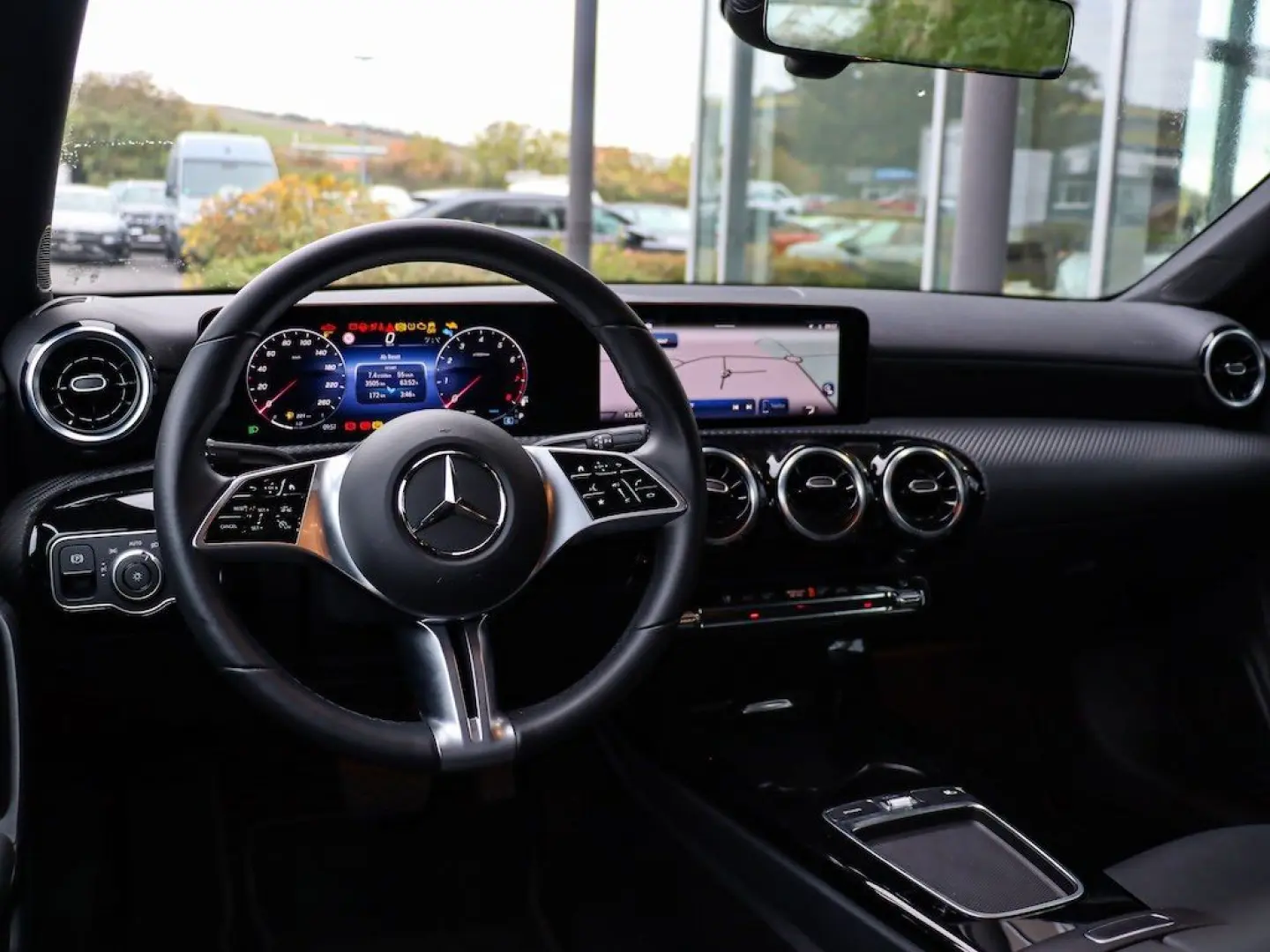 CLA 180 Coupé Advanced Spiegelpaket Kamera