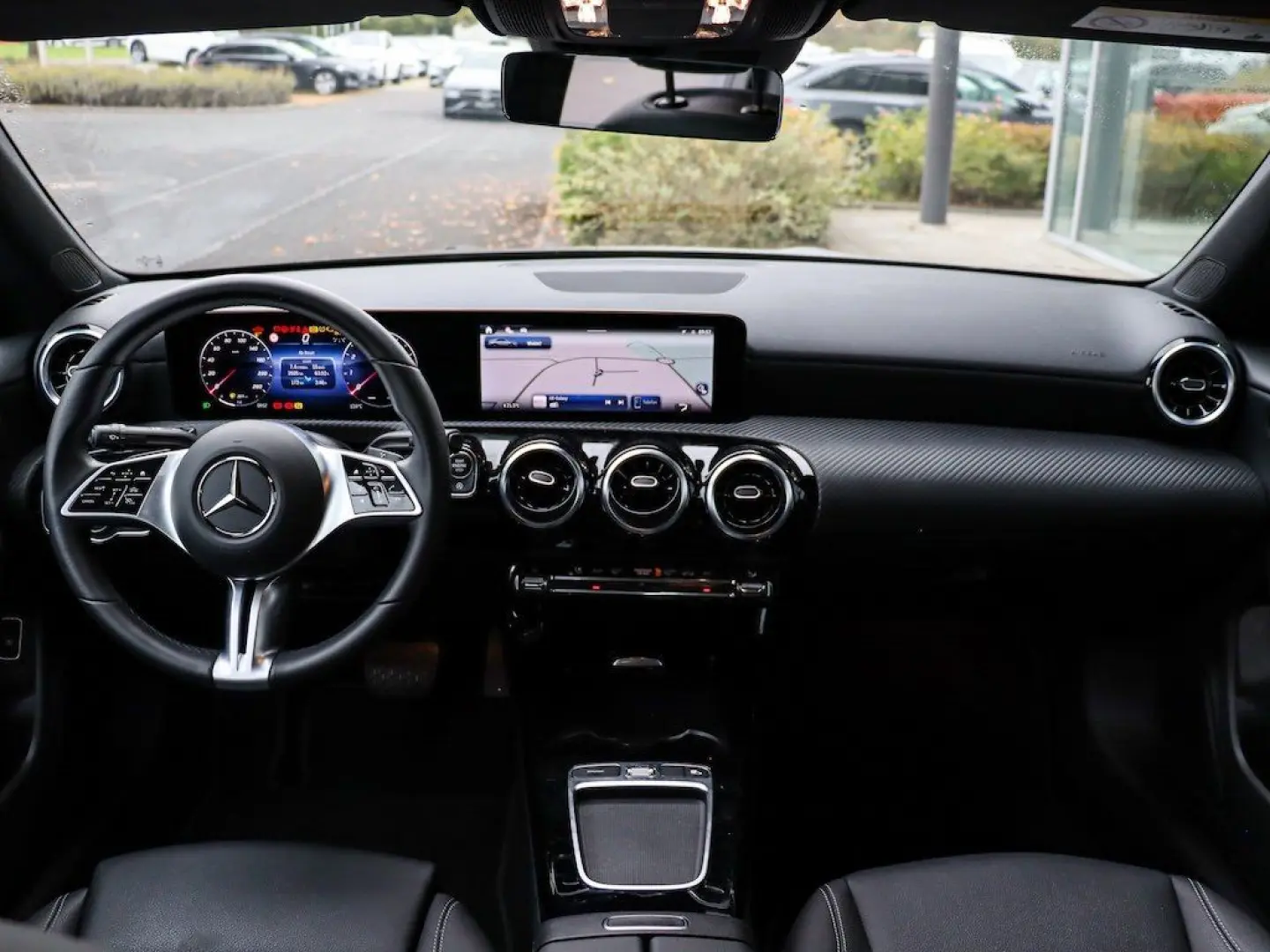 CLA 180 Coupé Advanced Spiegelpaket Kamera