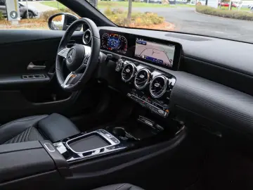 CLA 180 Coupé Advanced Spiegelpaket Kamera