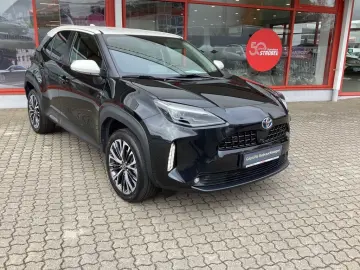 Yaris Cross Hybrid 1.5 Elegant NAVI   AHK   elek