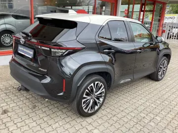 Yaris Cross Hybrid 1.5 Elegant NAVI   AHK   elek