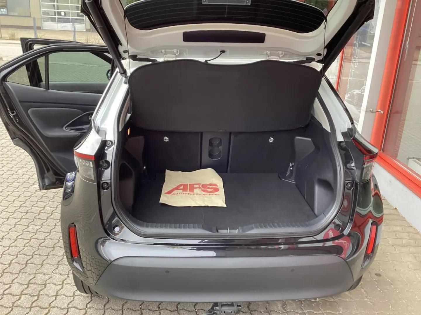 Yaris Cross Hybrid 1.5 Elegant NAVI   AHK   elek