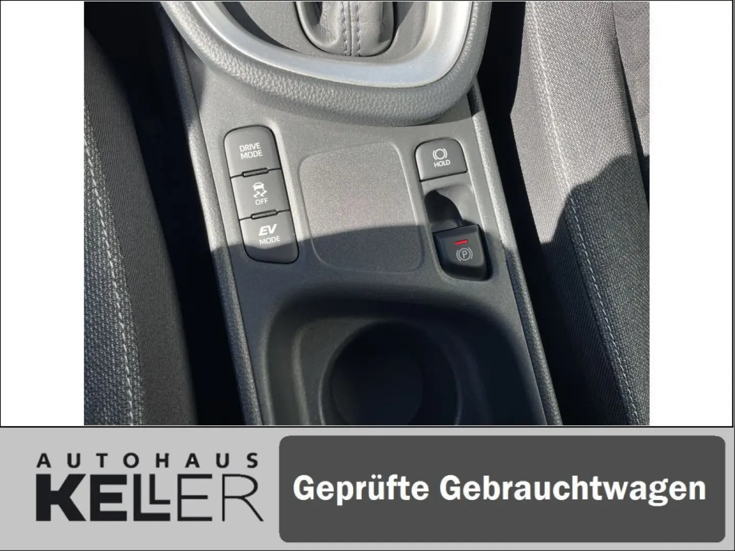 Yaris Cross Hybrid 1.5 VVT-i Team D  AHK LED SHZ