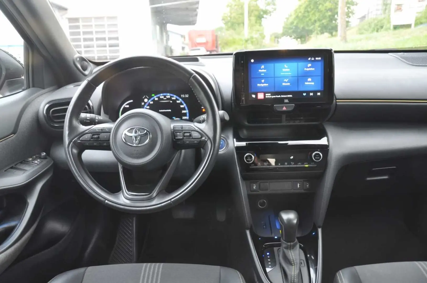 Yaris Cross Hybrid 1.5 VVT-i Adventure