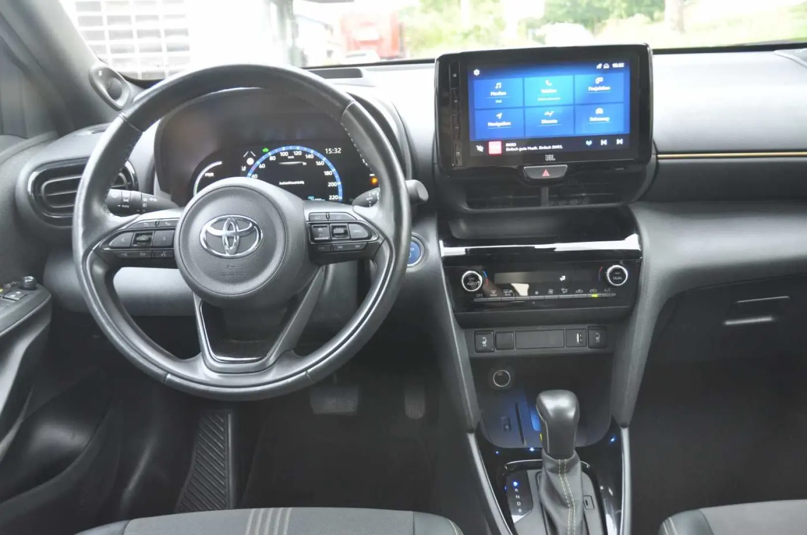 Yaris Cross Hybrid 1.5 VVT-i Adventure