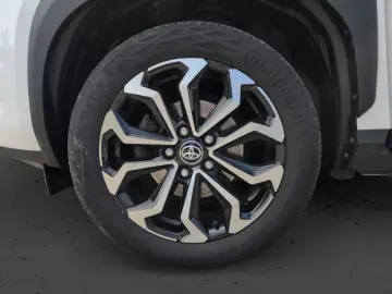 Yaris Cross Hybrid FWD Team Deutschland 1.5 VVT-