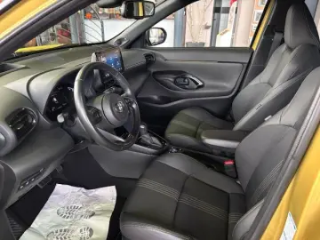 Yaris Cross Hybrid 1.5 VVT-i Adventure