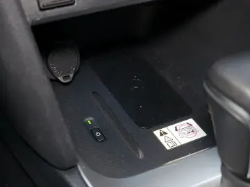 Yaris Cross Hybrid 4x4 Style HUD PANO LED PDC