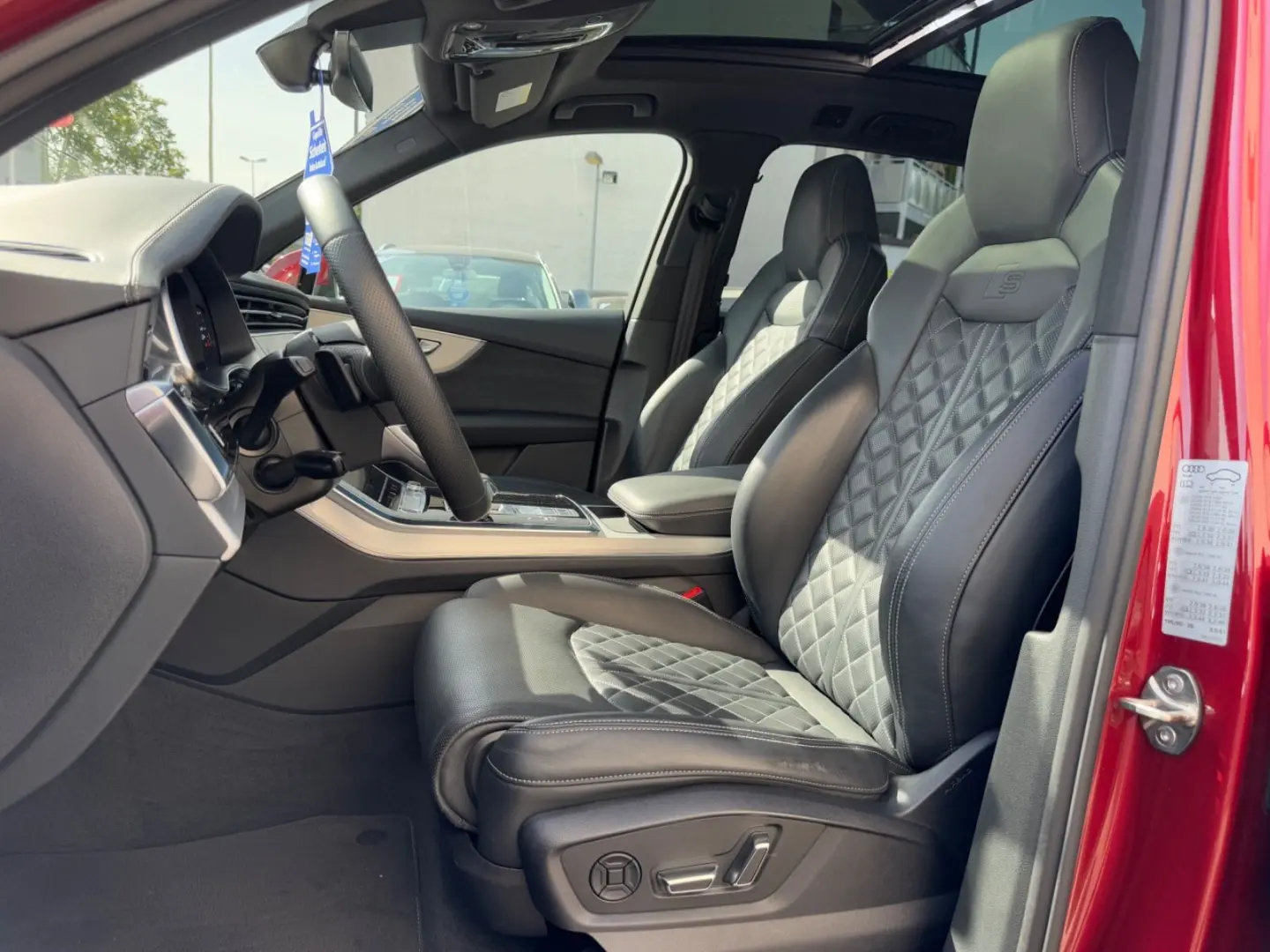 Q7 55TFSI QUATTRO S-LINE 1HD 19% MATRIX 360 7SIZ
