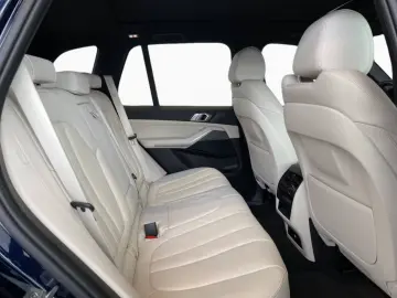 BMW X5 xDrive 40i M Sport Pano AHK Laser St&Go STHZ